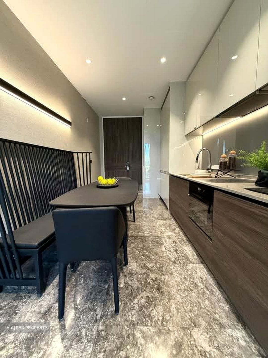 19 Nassim (D10), Apartment #573586381